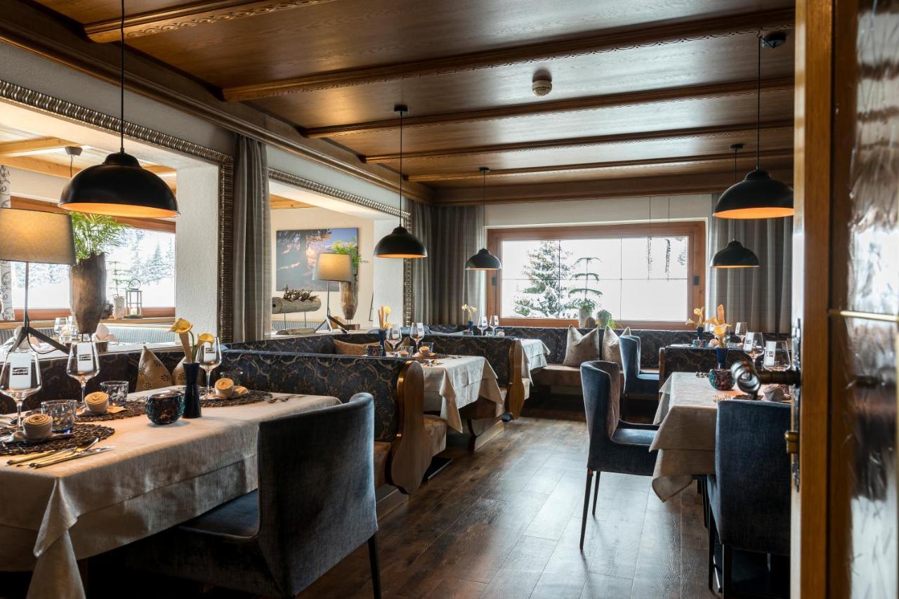 Haus Elisabeth Hotel Sankt Leonhard im Pitztal Bagian luar foto