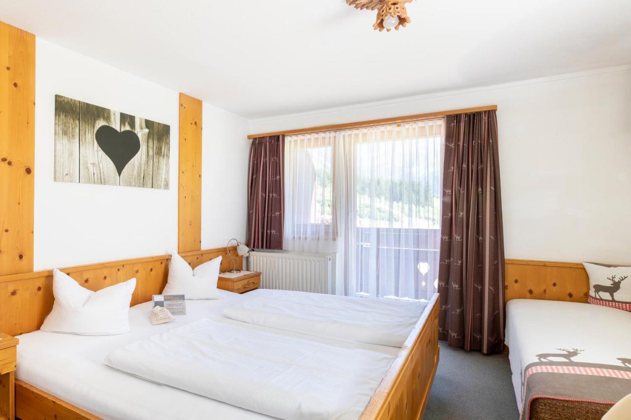 Haus Elisabeth Hotel Sankt Leonhard im Pitztal Bagian luar foto