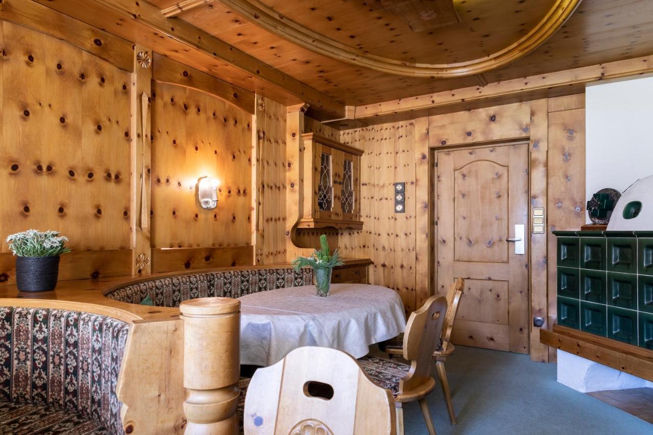 Haus Elisabeth Hotel Sankt Leonhard im Pitztal Bagian luar foto