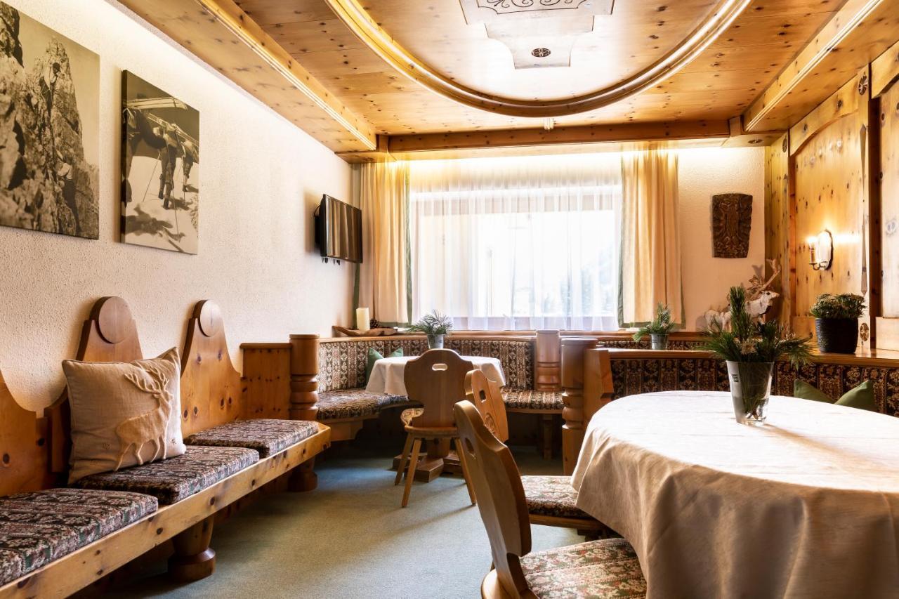 Haus Elisabeth Hotel Sankt Leonhard im Pitztal Bagian luar foto
